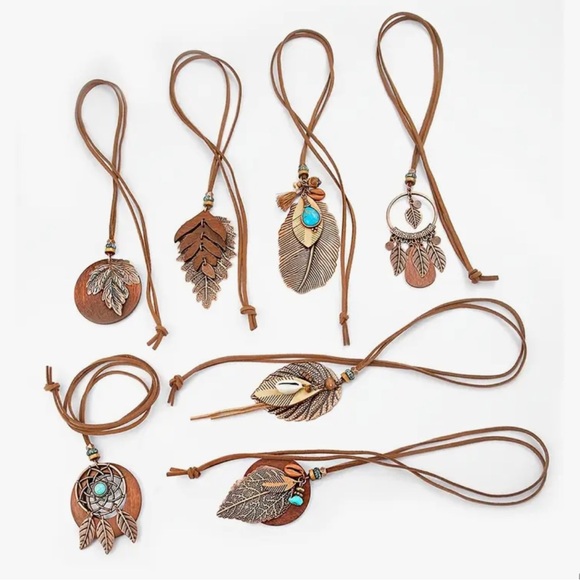 Elegant Brown Leaf Multi-Layer Pendant Necklace - Picture 7 of 7